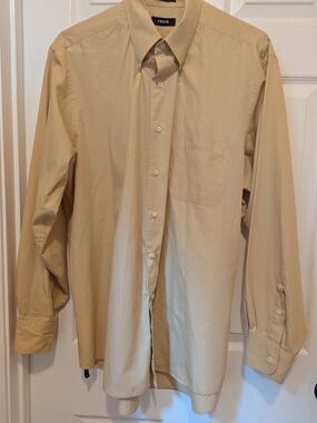 Izod Men's Long Sleeve Dress Shirt in Yellow Gold